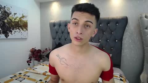 Snapshot of mr_williseo chatting on February 21, 7:43 pm williseo online show from February 21, 7:43 pm