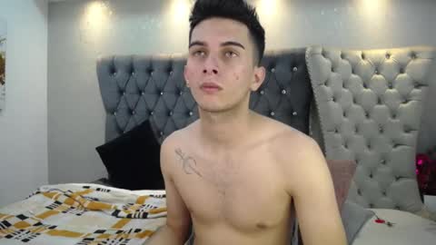 Snapshot of mr_williseo chatting on February 27, 11:48 pm williseo online show from February 27, 11:48 pm