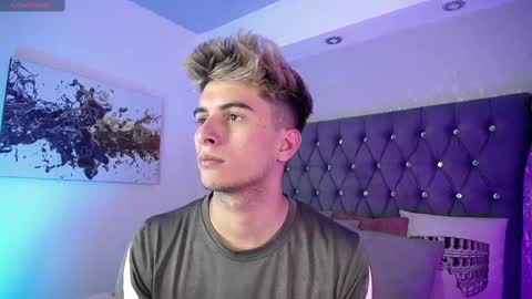 Snapshot of mr_williseo chatting on September 11, 8:31 pm williseo online show from September 11, 8:31 pm