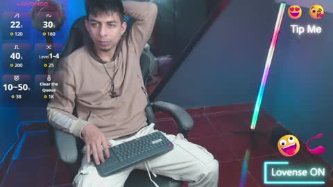 Snapshot of mralpha_latino chatting on June 9, 6:25 am Alpha LATINO online show from June 9, 6:25 am