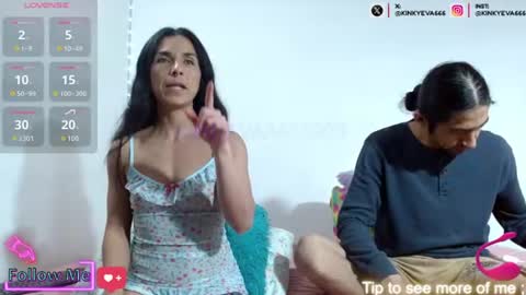 Snapshot of mrandmrs666999 chatting on June 16, 10:23 pm Mrandmrs666999 online show from June 16, 10:23 pm
