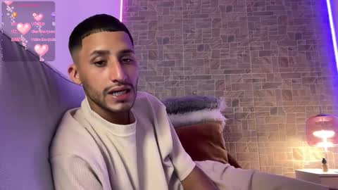 Snapshot of mrandmrsrivas chatting on December 19, 6:48 pm mrandmrsrivas online show from December 19, 6:48 pm