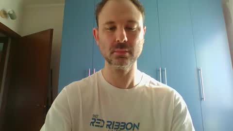 mravocado6 online show from February 11, 3:17 pm