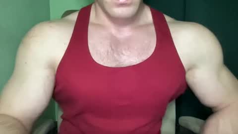 Snapshot of mrbiceps_23 chatting on February 3, 8:57 pm Mrbiceps23 online show from February 3, 8:57 pm
