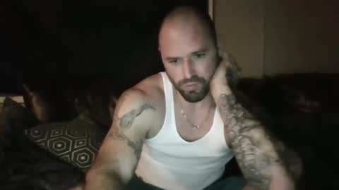 Snapshot of mrbigstik1 chatting on November 17, 12:27 am mrbigstik1 online show from November 17, 12:27 am