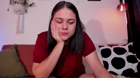 Laura online show from January 15, 9:40 pm