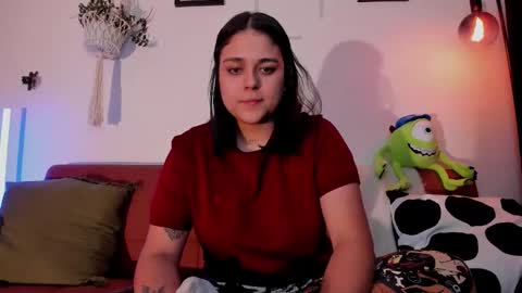 Laura online show from February 3, 2:53 am