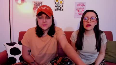 Laura online show from April 13, 10:37 pm