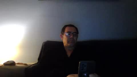 Snapshot of mrcaruso chatting on February 18, 5:53 am Mrcaruso online show from February 18, 5:53 am