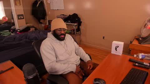 Snapshot of mrchuckdailyxxx chatting on December 23, 1:24 pm Chuck Daily online show from December 23, 1:24 pm