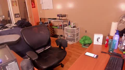 Snapshot of mrchuckdailyxxx chatting on January 5, 10:08 pm Chuck Daily online show from January 5, 10:08 pm