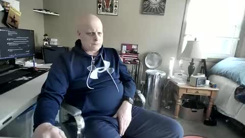 Snapshot of mrclean_55 chatting on October 27, 7:29 pm MrClean55 online show from October 27, 7:29 pm