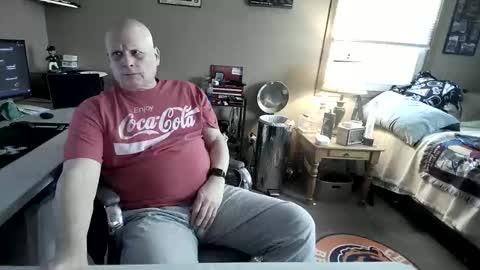 Snapshot of mrclean_55 chatting on December 2, 4:57 pm MrClean55 online show from December 2, 4:57 pm