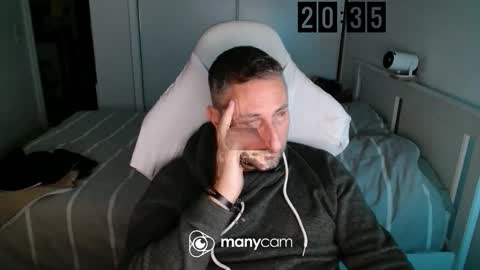 Snapshot of mrdr0o0o chatting on November 21, 7:34 pm mrdr0o0o online show from November 21, 7:34 pm