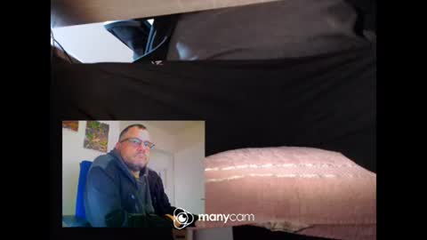 MrJohnsen1975 online show from June 15, 1:46 pm