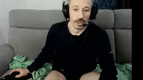 Snapshot of mreurope69 chatting on March 7, 12:01 pm I am Hardy online show from March 7, 12:01 pm