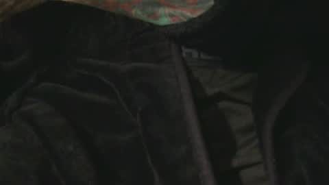 Snapshot of mrf388 chatting on December 18, 10:32 am IwantU2WatchME online show from December 18, 10:32 am