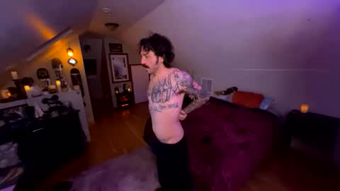 Snapshot of mrfanceypants chatting on January 19, 8:07 am mrfanceypants online show from January 19, 8:07 am