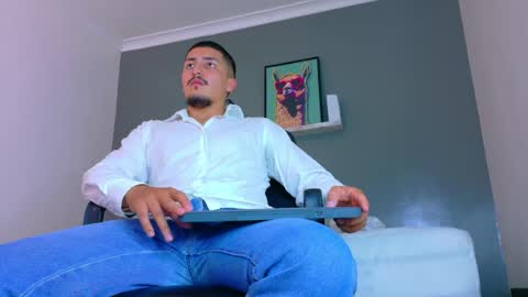 Snapshot of mrfox__ chatting on May 14, 7:42 pm Mr Fox online show from May 14, 7:42 pm