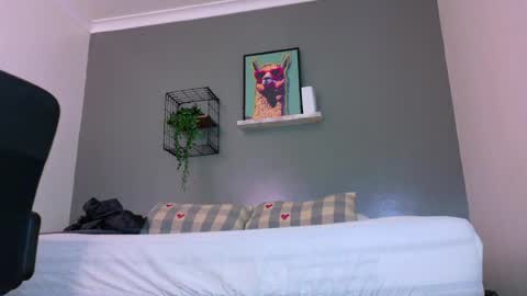 Snapshot of mrfox__ chatting on May 30, 7:44 pm Mr Fox online show from May 30, 7:44 pm