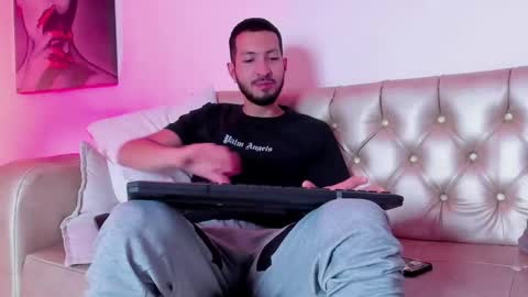 Andy online show from March 10, 7:13 am