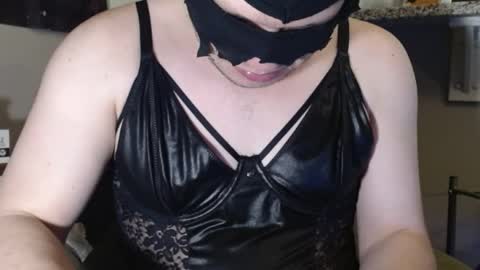 Snapshot of mrgirthygyatt chatting on April 10, 2:50 am mrgirthygyatt online show from April 10, 2:50 am