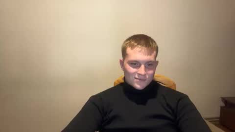 Snapshot of mrheat_ chatting on October 13, 6:41 pm Max online show from October 13, 6:41 pm