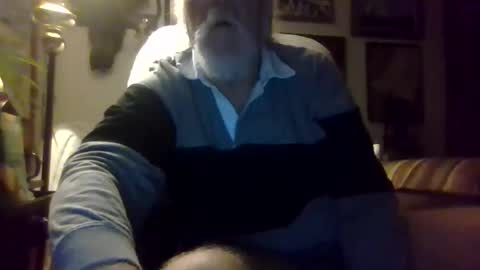 mrhollar online show from November 22, 10:58 am