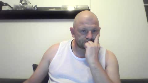 Snapshot of mrhotsex69 chatting on August 5, 11:06 pm mrhotsex69 online show from August 5, 11:06 pm