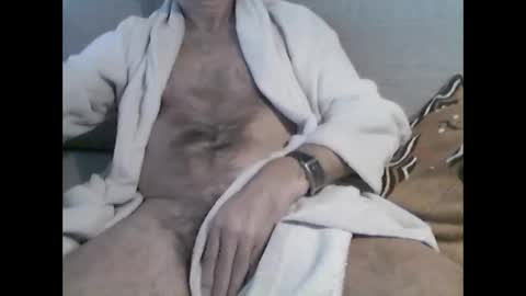 Snapshot of mrjoy2025 chatting on November 24, 9:42 am mrjoy2025 online show from November 24, 9:42 am