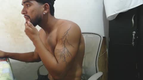 Mrlevrone1 online show from June 4, 4:24 pm