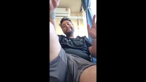 Snapshot of mrlilnice chatting on January 11, 12:32 pm mrlilnice online show from January 11, 12:32 pm