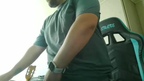 Snapshot of mrlilnice chatting on March 5, 4:25 pm mrlilnice online show from March 5, 4:25 pm