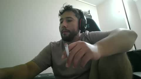 Snapshot of mrlilnice chatting on April 5, 3:58 am mrlilnice online show from April 5, 3:58 am