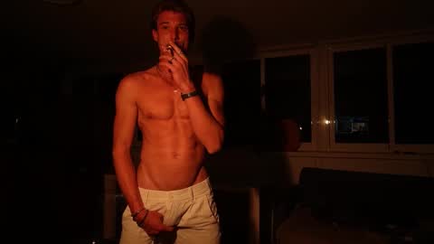 Mr Long online show from November 15, 9:43 pm