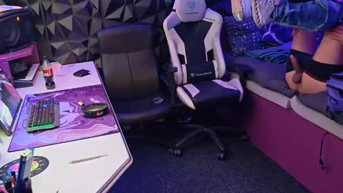 mrlongplay835366 online show from February 27, 2:11 am