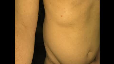 Snapshot of mrloveem chatting on April 4, 9:18 am Machine online show from April 4, 9:18 am