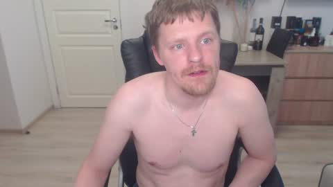 Snapshot of mrmjg chatting on July 9, 9:46 am mrmjg online show from July 9, 9:46 am