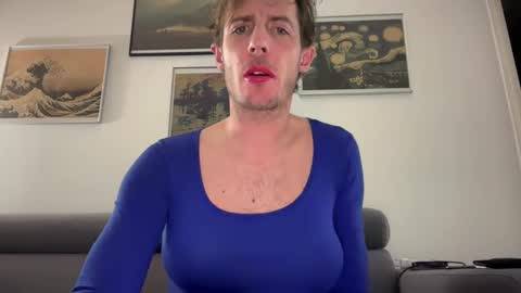 TaleOfLaura online show from December 15, 10:37 pm