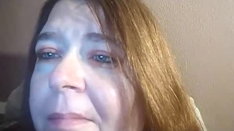Mrnmrsfucks4u2 online show from January 9, 7:52 am