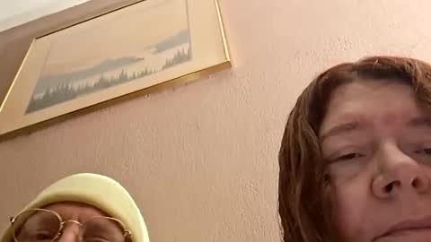 Mrnmrsfucks4u2 online show from March 10, 7:21 am