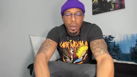 Snapshot of mromg007 chatting on February 24, 2:37 pm mromg007 online show from February 24, 2:37 pm