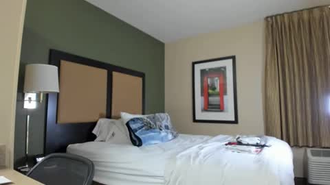 Snapshot of mromg007 chatting on December 14, 3:45 am mromg007 online show from December 14, 3:45 am