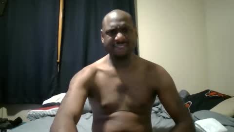 Snapshot of mroutla chatting on December 4, 7:06 am shaun online show from December 4, 7:06 am