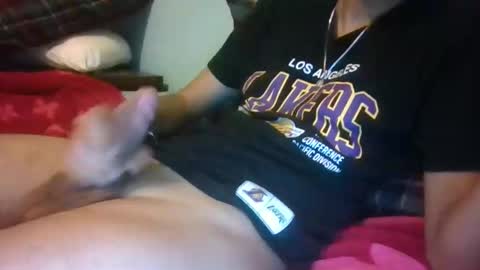 Snapshot of mrpussylicking17 chatting on December 20, 6:53 am mrpussylicking17 online show from December 20, 6:53 am