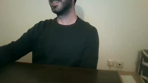 Snapshot of mrralph__90 chatting on December 3, 1:10 pm Mrralph online show from December 3, 1:10 pm
