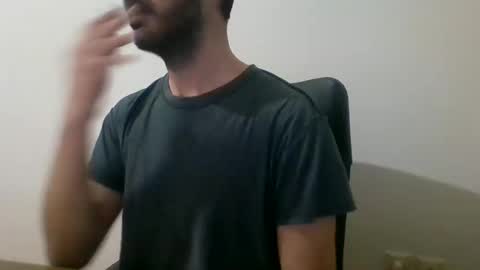 Snapshot of mrralph__90 chatting on December 6, 8:29 pm Mrralph online show from December 6, 8:29 pm