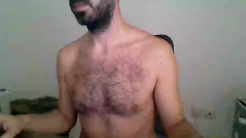 Snapshot of mrralph__90 chatting on October 31, 9:43 am Mrralph online show from October 31, 9:43 am