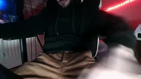 MrRogue online show from December 1, 7:52 pm