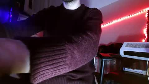 Snapshot of mrrogu3 chatting on March 19, 5:50 pm MrRogue online show from March 19, 5:50 pm